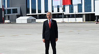 Bakan Uraloğlu: Antalya Havalimanı'mızın yeni terminal binalarının açılışı yarın gerçekleştirilecek