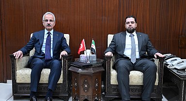 Bakan Uraloğlu, Suriye Bayındırlık ve İskan Bakanı Abdulrezzak ile bir araya geldi