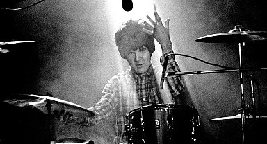 Baterist Clem Burke hayatını kaybetti