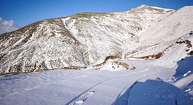 Batman'da, 65 yerleşim yerinin yolu kardan kapandı