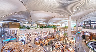 Bayramda gümrük kapılarında yolcu rekoru; Kapıkule, İstanbul Havalimanı, Kuşadası Limanı ilk sırada