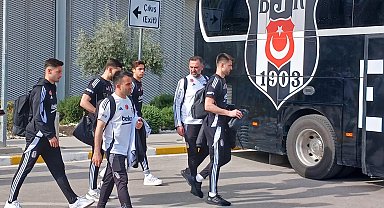 Beşiktaş'a İzmir'de coşkulu karşılama