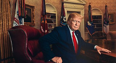 Beyaz Saray'da Obama'nın portresinin yerine Trump'a suikast girişimini tasvir eden tablo asıldı