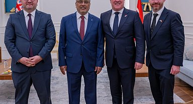 Bolat'tan Yeni Zelanda'ya uçuş müjdesi