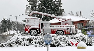 Bolu'da nisanda kar yağışı