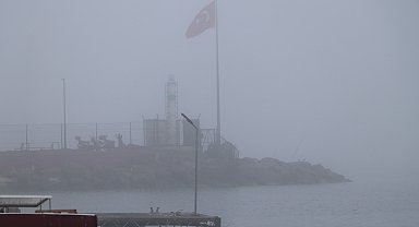 Çanakkale Boğazı, sis nedeniyle çift yönlü olarak ulaşıma kapatıldı