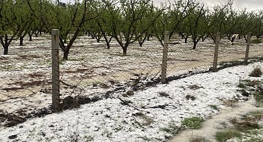 Çanakkale'de dolu yağışı etkili oldu