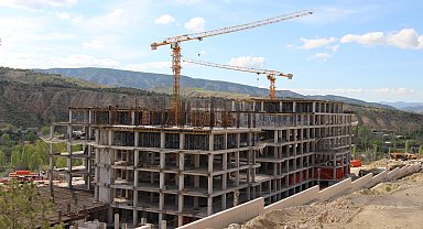 Çankırı'da vinçten düşen işçi yaşamını yitirdi