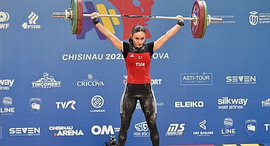 Cansel Özkan, Büyükler Avrupa Halter Şampiyonası'nda bronz madalya kazandı