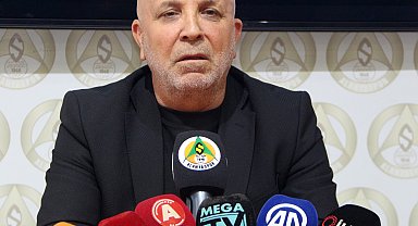 Çavuşoğlu: Alanyaspor'u zor gününde bırakmayız