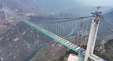 Çin'de dünyanın en yüksek köprüsü açılıyor