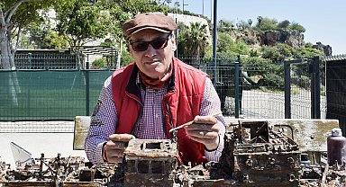 Dalış eğitmeni, 2'nci Dünya Savaşı'nda batan geminin maketini yaptı