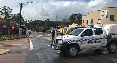 Danimarka'da araç kalabalığın arasına girdi: 5 yaralı