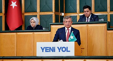 Davutoğlu ve Arıkan, Yeni Yol Grup Toplantısı'nda konuştu