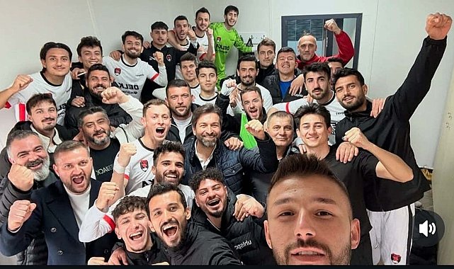 Denizli İdmanyurdu 3'üncü Lig'e koşuyor