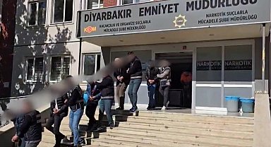 Diyarbakır merkezli 3 ilde torbacı operasyou; 29 şüpheli tutuklandı