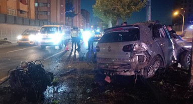 Diyarbakır'da otomobil, refüje çarptı: 3 yaralı