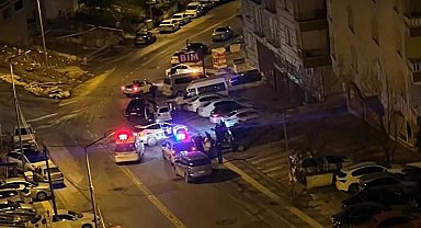 Dur ihtarına uymayan 2 şüpheli takip sonucu yakalandı: 1 polis yaralandı