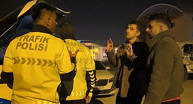 Ehliyetsiz yakalanınca hastaneye gittiğini öne sürdü; 18 bin 678 TL ceza kesildi