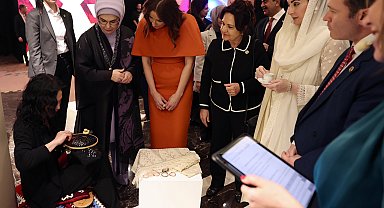 Emine Erdoğan, ADF'ye katılan lider eşlerine Anadolu'nun kültürel mirasını tanıttı