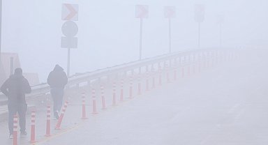 Erzurum'da yağmur, kar ve sis; görüş mesafesi 3 metreye kadar düştü