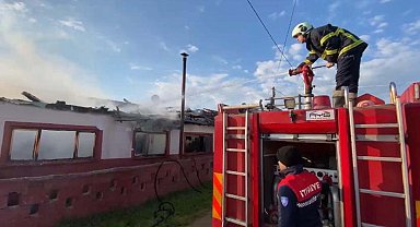 Evde çıkan yangında öldü