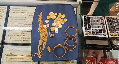 Evlendiğinde mihr olarak verilen 1 milyon 410 bin TL tutarındaki altınlarını Gazzelilere bağışladı