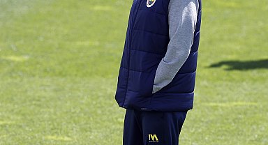 Fenerbahçe, Beşiktaş maçı hazırlıklarına başladı