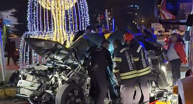 Freni boşalan kamyon önüne çıkan 6 araca çarptı: 8 yaralı