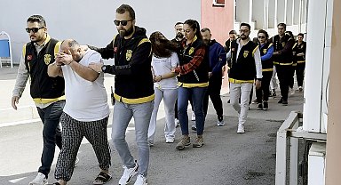 Fuhuş şebekesi çökertildi; 72 milyon liralık mal varlığına tedbir konuldu, 12 kadın kurtarıldı