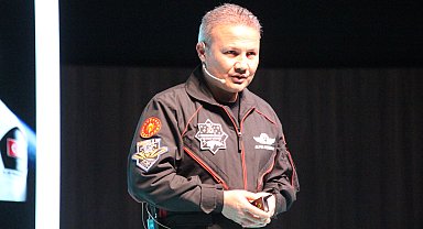 Gezeravcı: Ekvator hattının civarında kendi ülkemiz kontrolünde bir uzay limanı projesi üzerinde çalışıyoruz