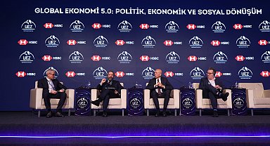 Global Ekonomi 5.0 panelinde küresel belirsizlikler ve yönetimi ele alındı