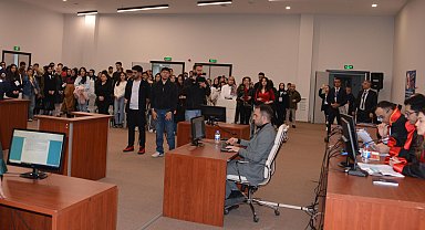 Hakim ve savcıdan hukuk fakültesi öğrencilerine 'kurgusal' duruşma