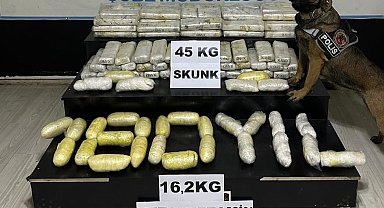 Hakkari'de çekici kamyonun dorsesinde 61 kilo uyuşturucu ele geçirildi