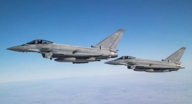 İngiliz Kraliyet Hava Kuvvetleri, Rus jetlerini engelledi