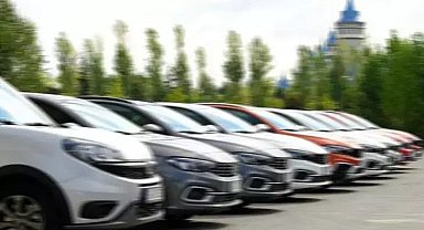 İngiliz otomobil firması, ABD'ye sevkiyatları 'duraklatacağını' açıkladı