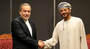 İran Dışişleri Bakanı, Ummanlı mevkidaşıyla 'ABD ile dolaylı müzakereyi' görüştü