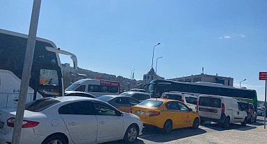 İstanbul- 15 Temmuz Demokrasi Otogarı'nda bayram dönüşü yoğunluğu