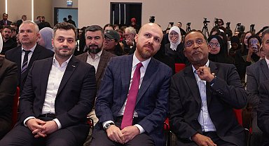 İstanbul - 'Rehberim Peygamberim Yarışması'nda dereceye giren öğrenciler ödüllerini aldı