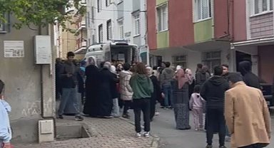 İstanbul - Arnavutköy'de deprem anında balkondan atlayan kişi ağır yaralandı