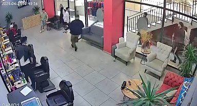 İstanbul- Avcılar'da deprem anları kamerada