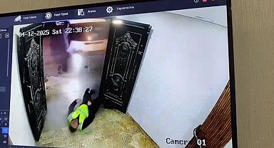 İstanbul - Avcılar'da otopark görevlisine çarpan minibüsün sürücüsü, aracını bırakıp kaçtı