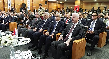 İstanbul - Bakan Bolat ve Bakan Uraloğlu 'Yükselen Pazarlar Forumu' nda konuştu
