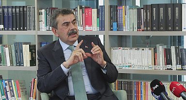 İstanbul - Bakan Tekin: Üniversiteler bilim insanı yetiştirsin, biz de öğretmen yetiştirelim
