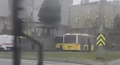 İstanbul - Başakşehir'de İETT otobüsü duvara çarptı: 5 yolcu yaralandı