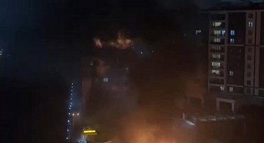 İstanbul- Başakşehir'de, tamir atölyesindeki yangın söndürüldü