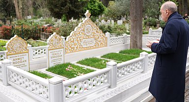 İstanbul - Cumhurbaşkanı Erdoğan, ailesinin kabrini ziyaret etti