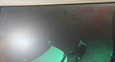 İstanbul - Esenyurt'ta 18 yaşındaki Meryem'in 4'üncü kattan düştüğü anlar kamerada