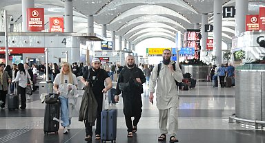 İstanbul- İstanbul Havalimanı'nda bayram dönüşü yoğunluğu