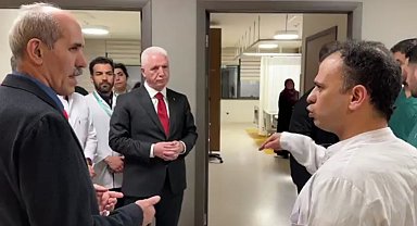 İstanbul - İstanbul Valisi Gül, depremde yaralananları hastanede ziyaret etti